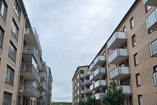 Nybyggd 1:a i Jakobsberg – allt ingår